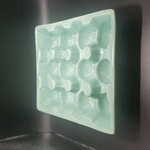 2013Blue Harbor Collection Pottery Refrigerator Sectioned Egg Tray Seafoam Green